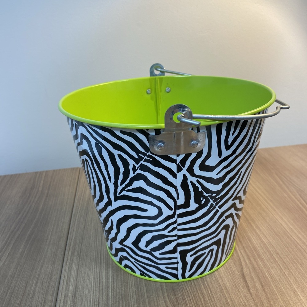 Waverly Brand Zebra Print Metal Bucket Ice Towel Bathroom Summer Decorative Pail - Picture 6 of 10